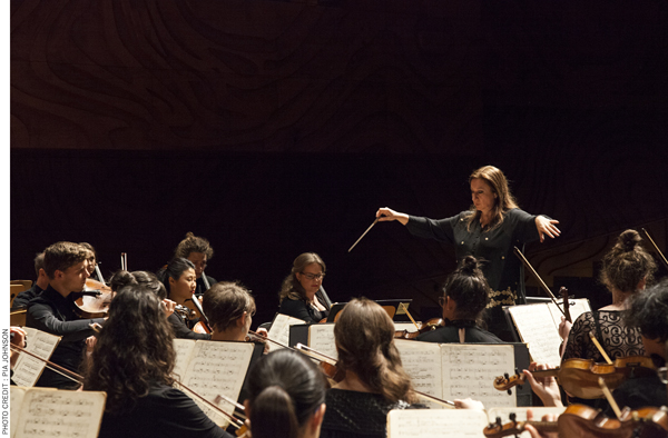 Simone Young conducting the Australian National Academy of Music photograph by Pia Johnson