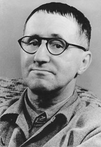 Bertolt-Brecht -1954 web