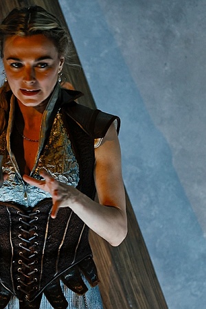 Bojana Novakovic as Lady Macbeth (photograph by Jeff Busby)